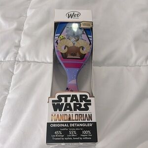 Star Wars The Mandalorian Original Detangler Wet Brush